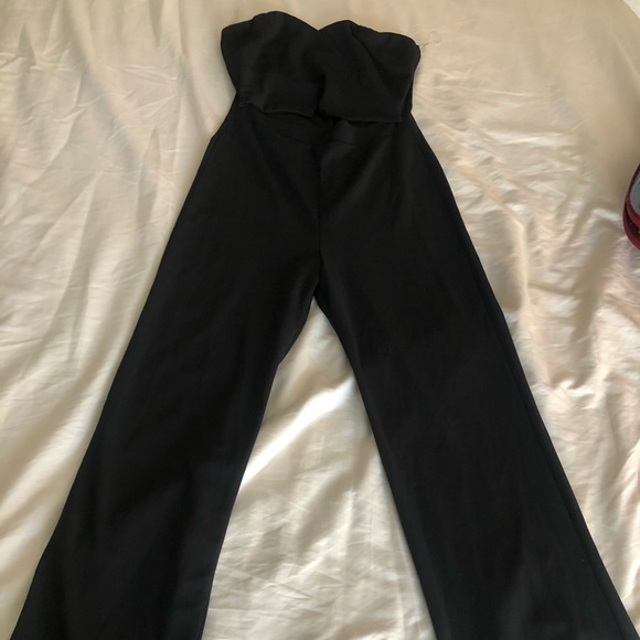 Clothes - Picture 2 of 16